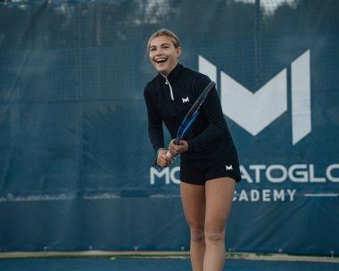 Sourire tennis mouratoglou academy