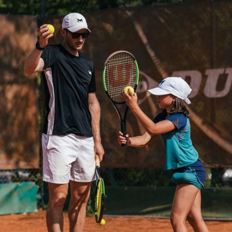 coaching de tennis pour les enfants débutants