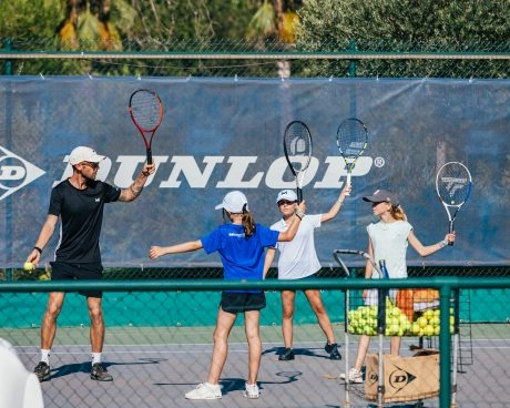 lezioni di tennis per bambini