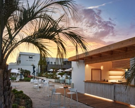 hotel 4 étoiles sophia antipolis piscine