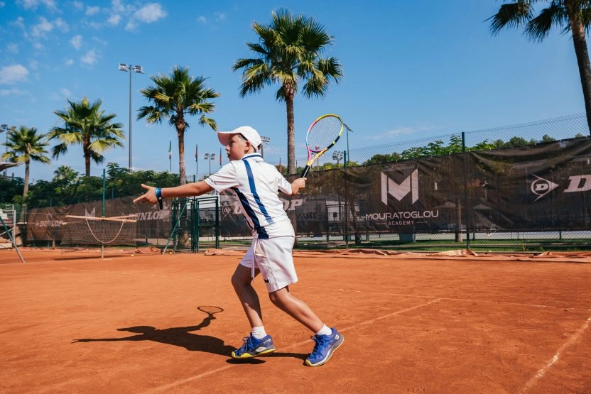 Clay forehand Mouratoglou Academy