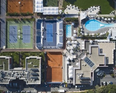 vue drone mouratoglou academy france cote d'azur