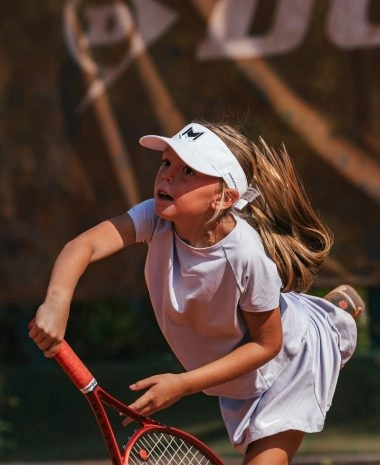 stage jeune fille tennis mouratoglou