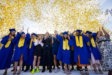 remise des diplomes école internationale mouratoglou cote d'azur holger rune simona halep