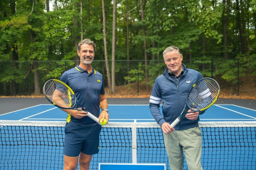 Patrick Mouratoglou sur le court de la Mouratoglou Academy Atlanta