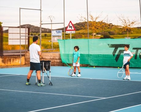 Tennis Coaching Session with Two Kids – Mouratoglou Tennis Center Calatrava